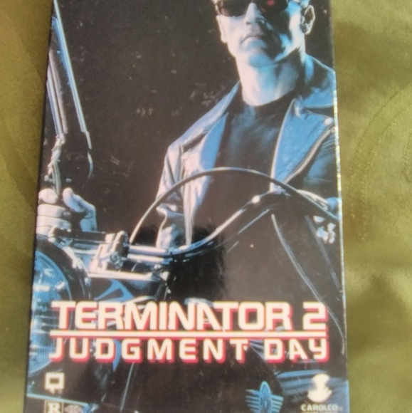 Terminator 2 Judgment Day (VHS, 1991) Arnold Schwarzenegger, Linda Hamilton - Picture 3 of 6